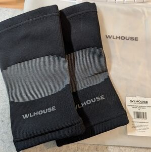 Weightlifting House Chinese 1.5mm Knee Sleeves Black Size Medium